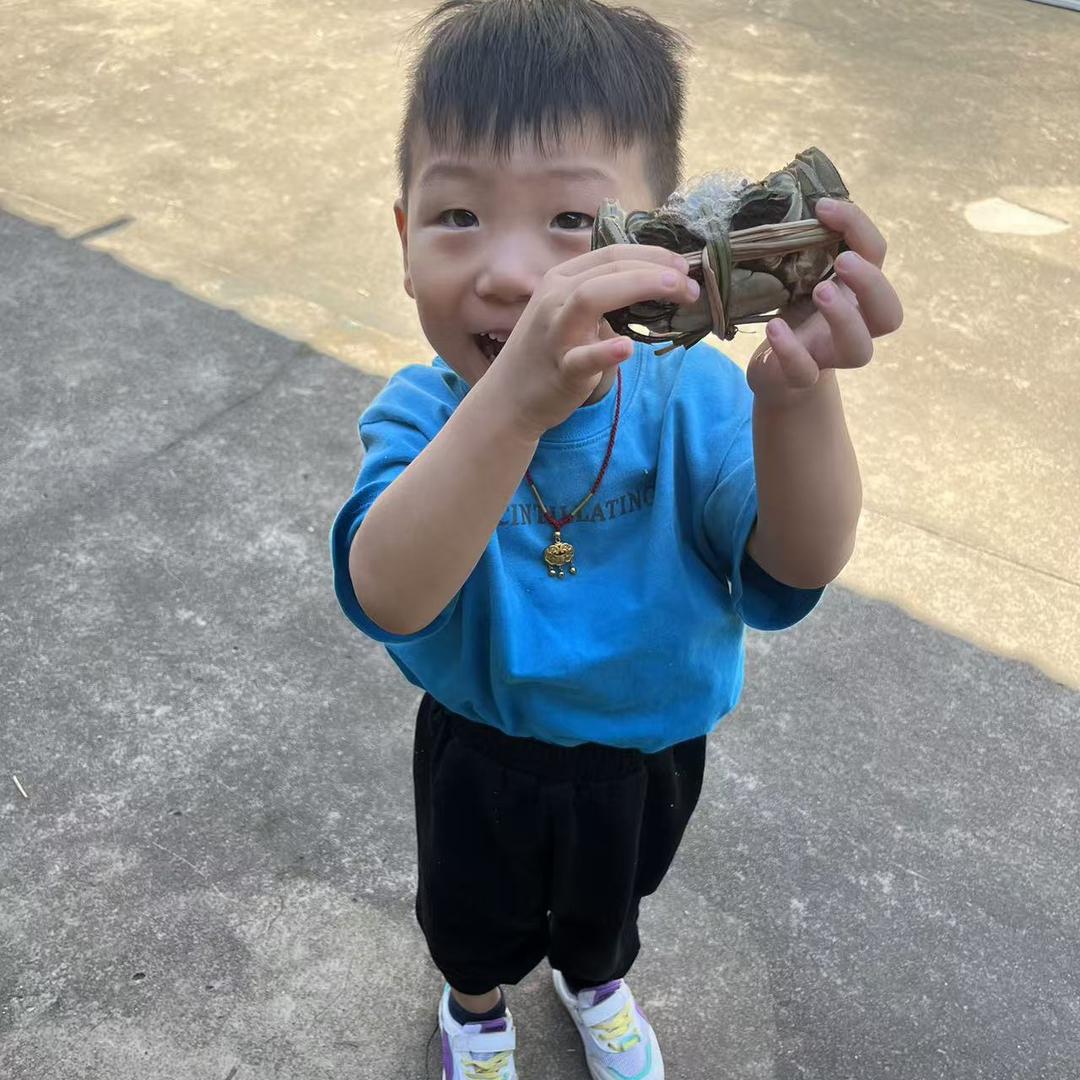 昕欣爸爸家的大闸蟹