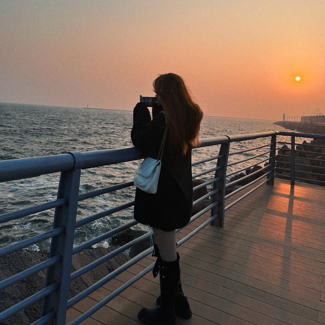 故事的小黄花🌻