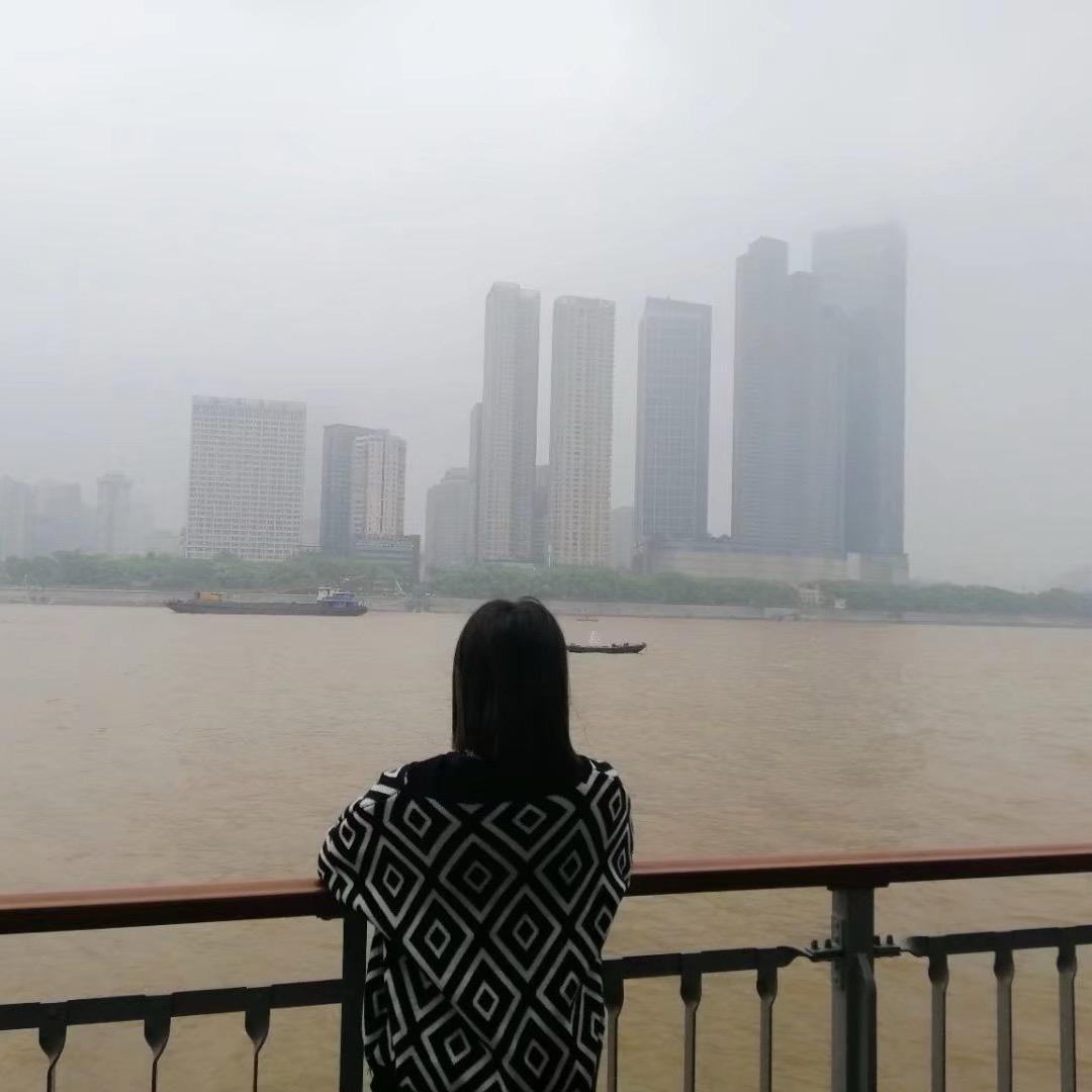 晴晴呀😛uuynynnjk😲