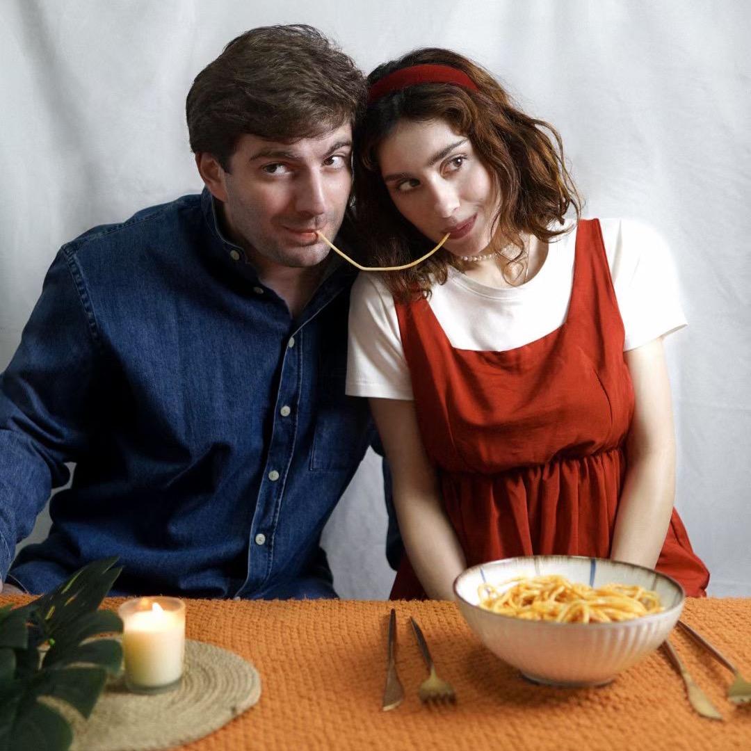 格鲁吉亚家庭在崇明