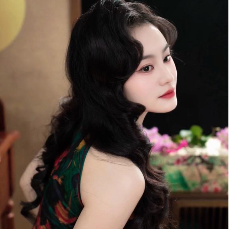 苏云婉.旗袍