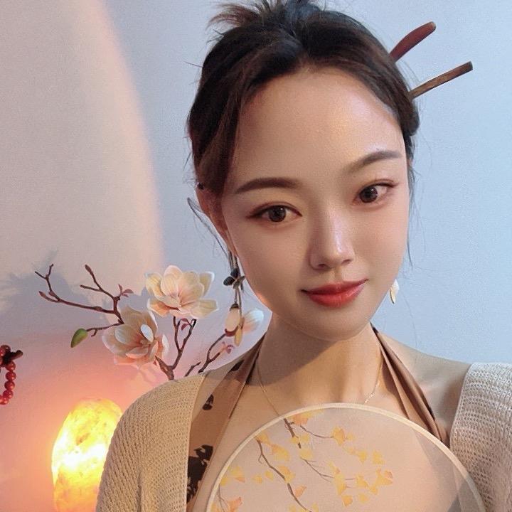 财悦悦