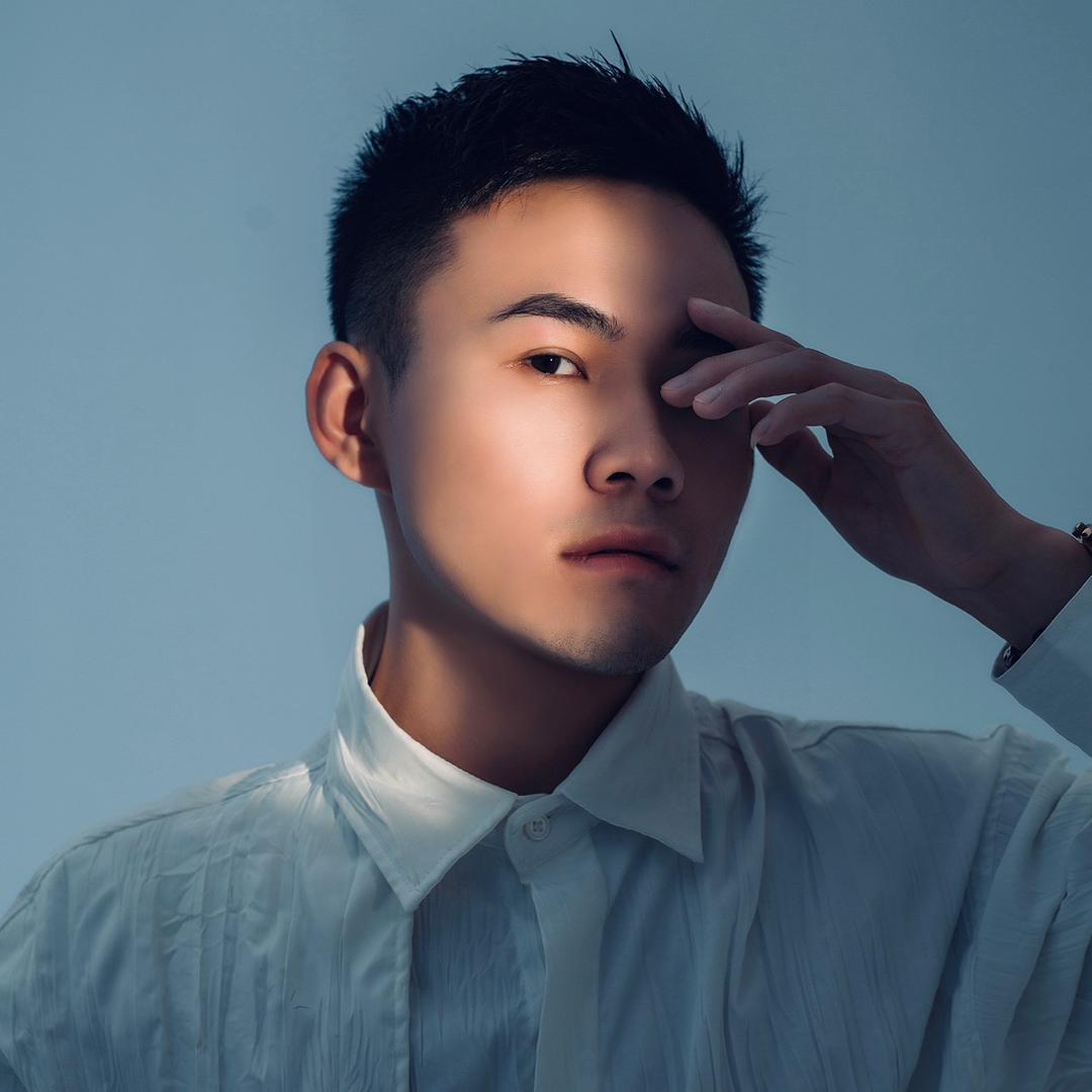 介里·发型明浩 专业色彩接发