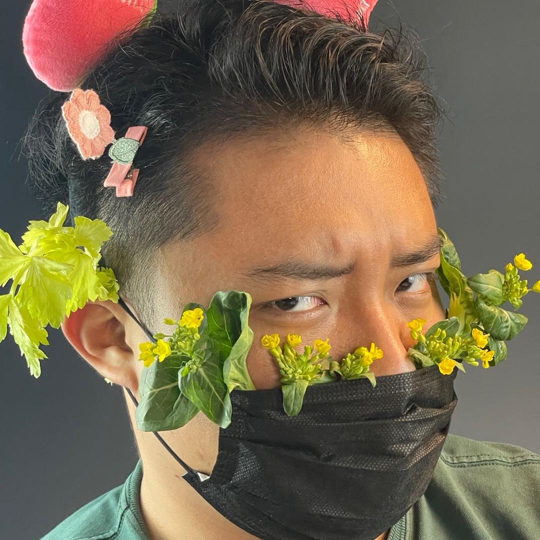 暴躁茶饮桃桃斌