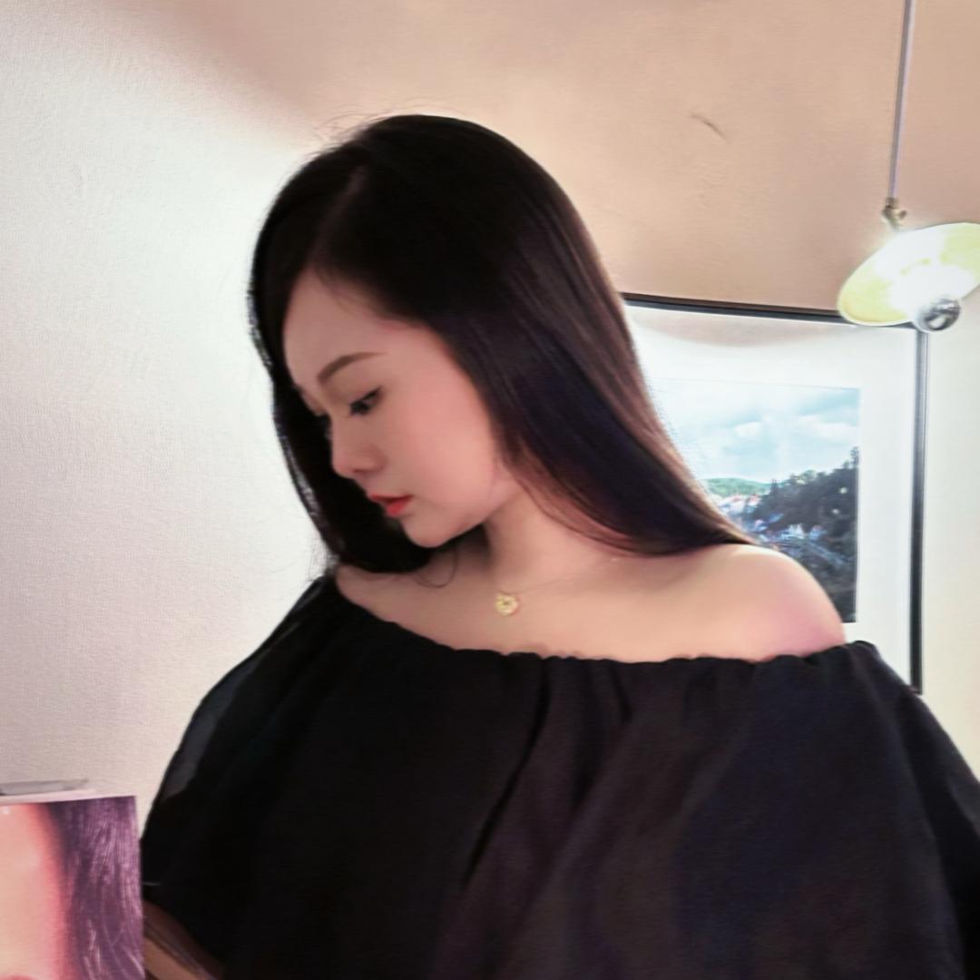 🌙      小    七