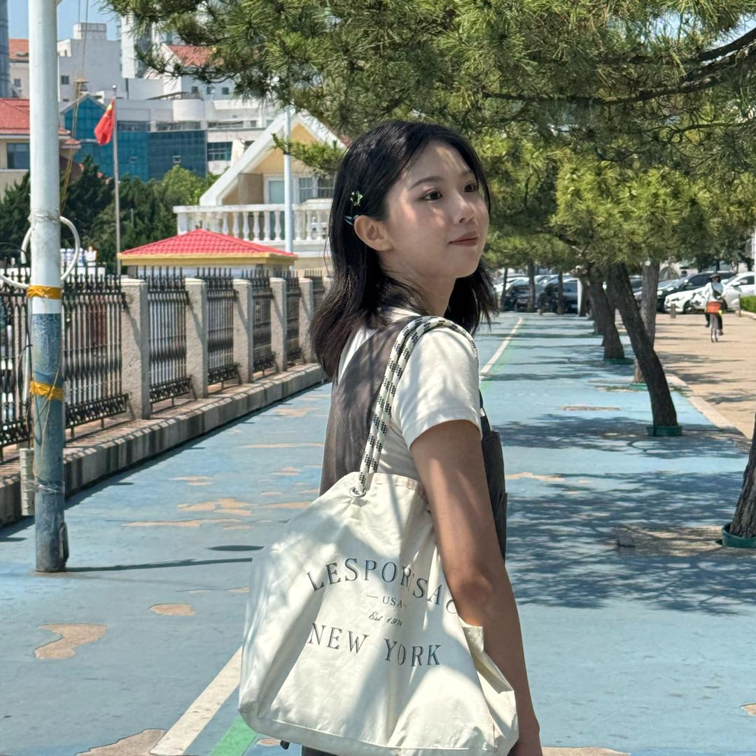 高宸_