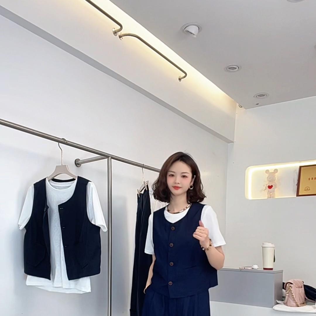 泡芙高定女装