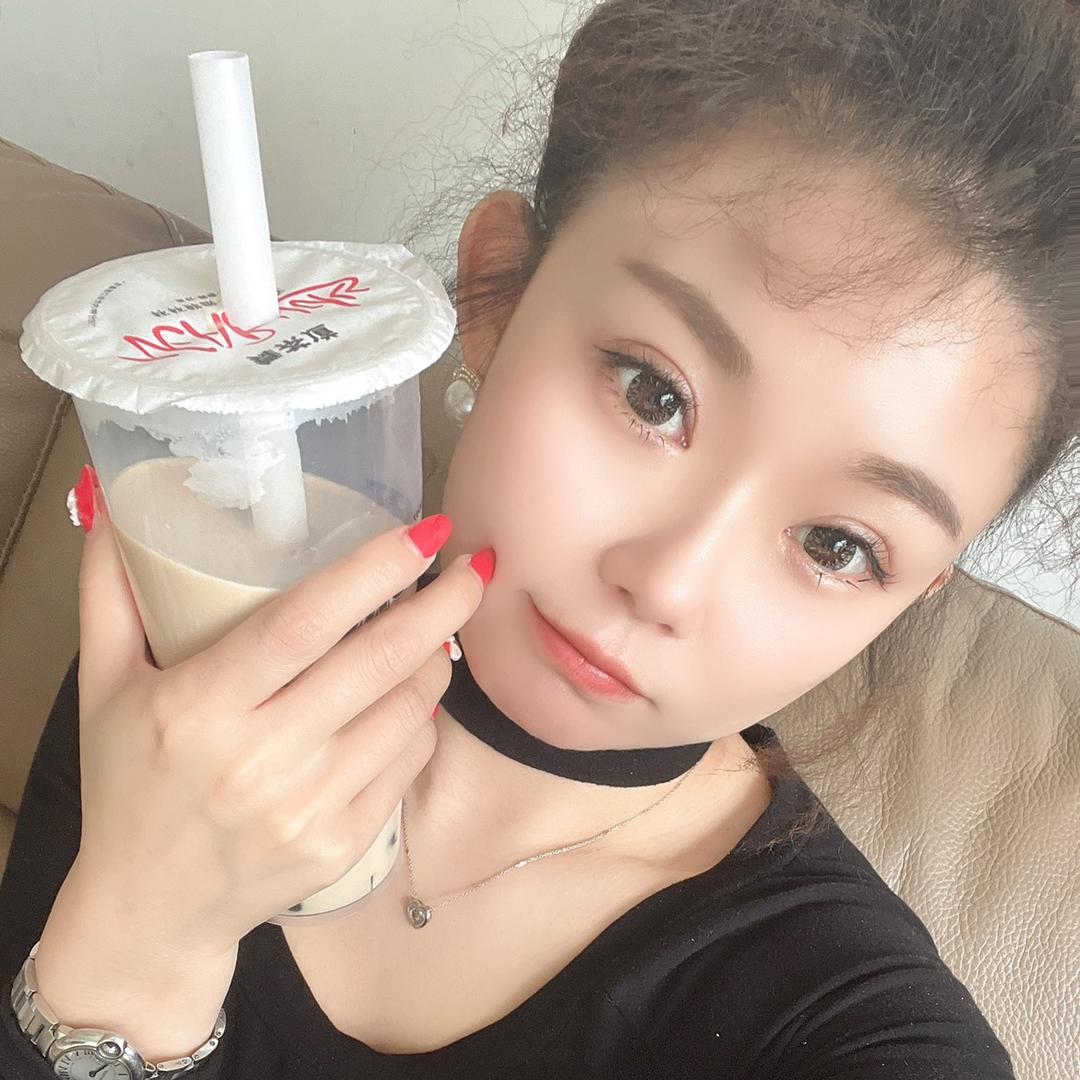 彤彤…..