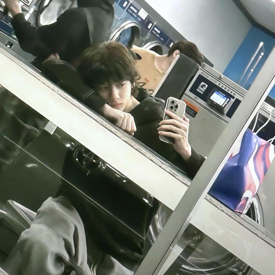 一双风中摇曳的羊皮鞋