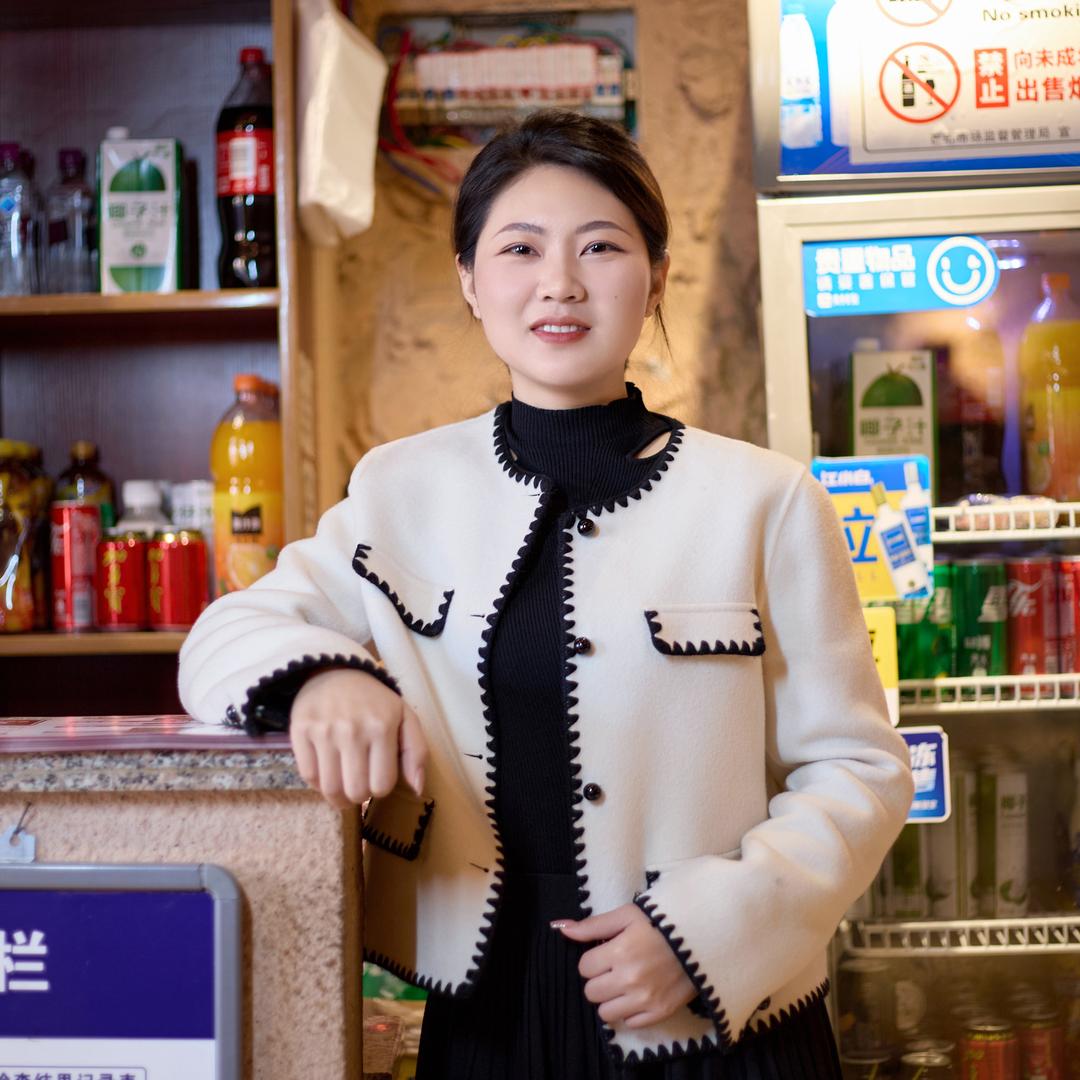 芒市钩搭纸包鱼 李负婆