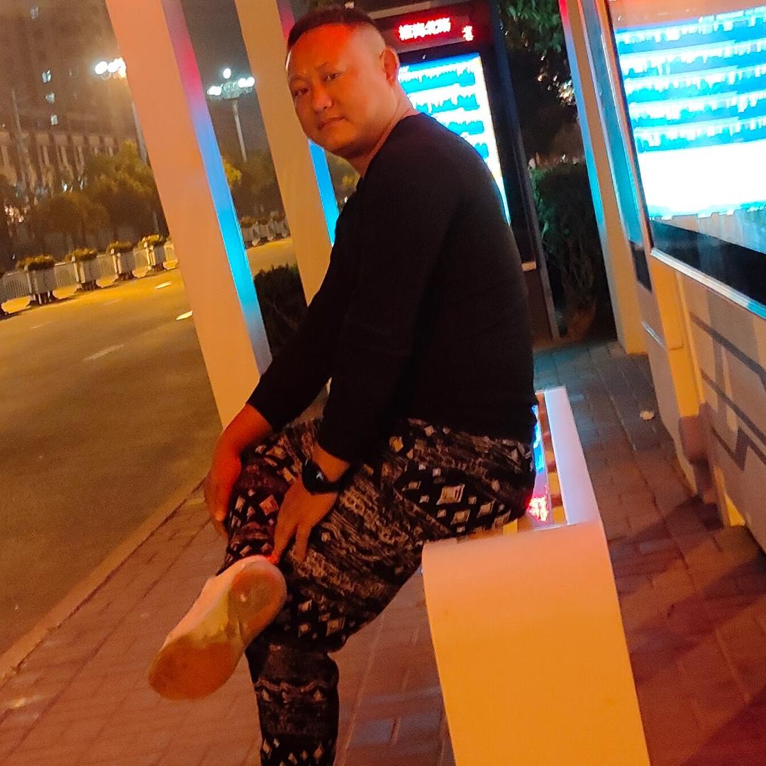 李锦余
