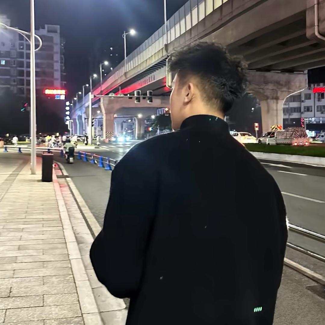 杜凯~