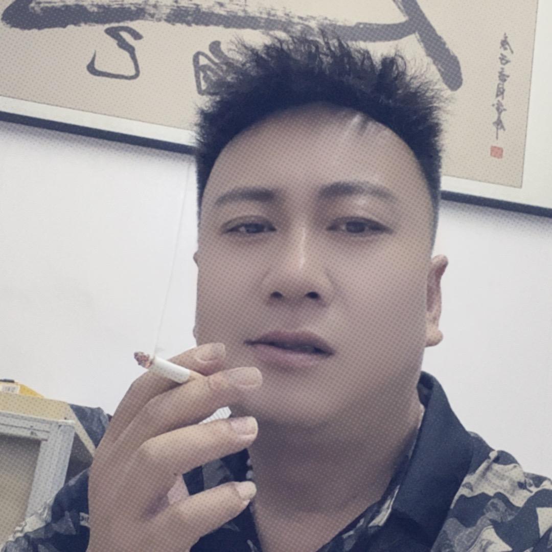 习惯了   一个人.....