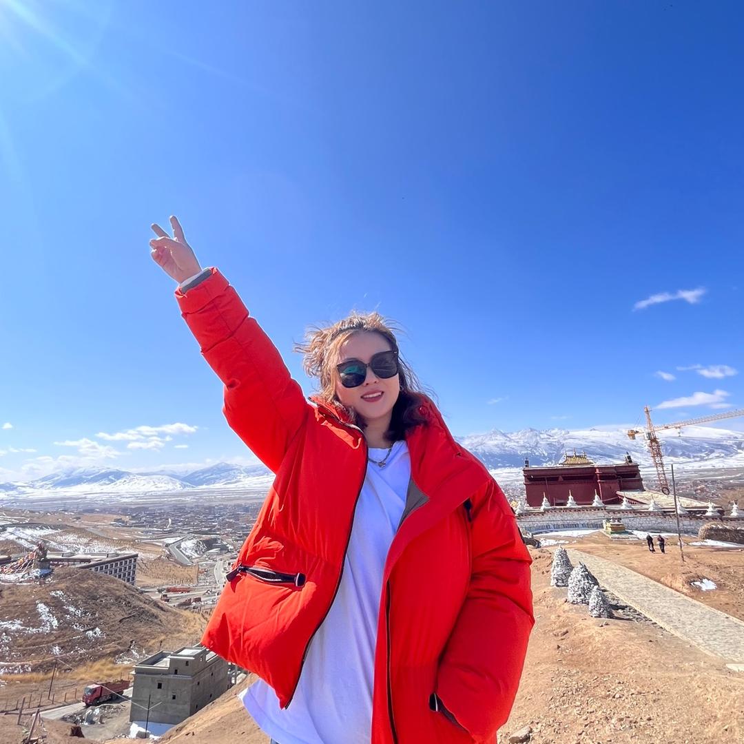 弘果腾飞成都川藏线玲玲租车