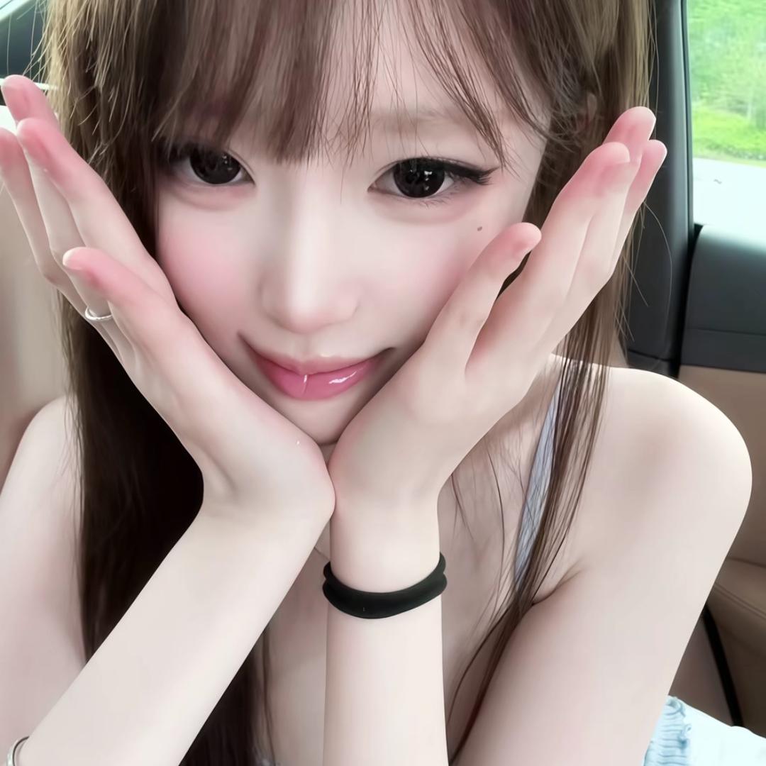 芝^