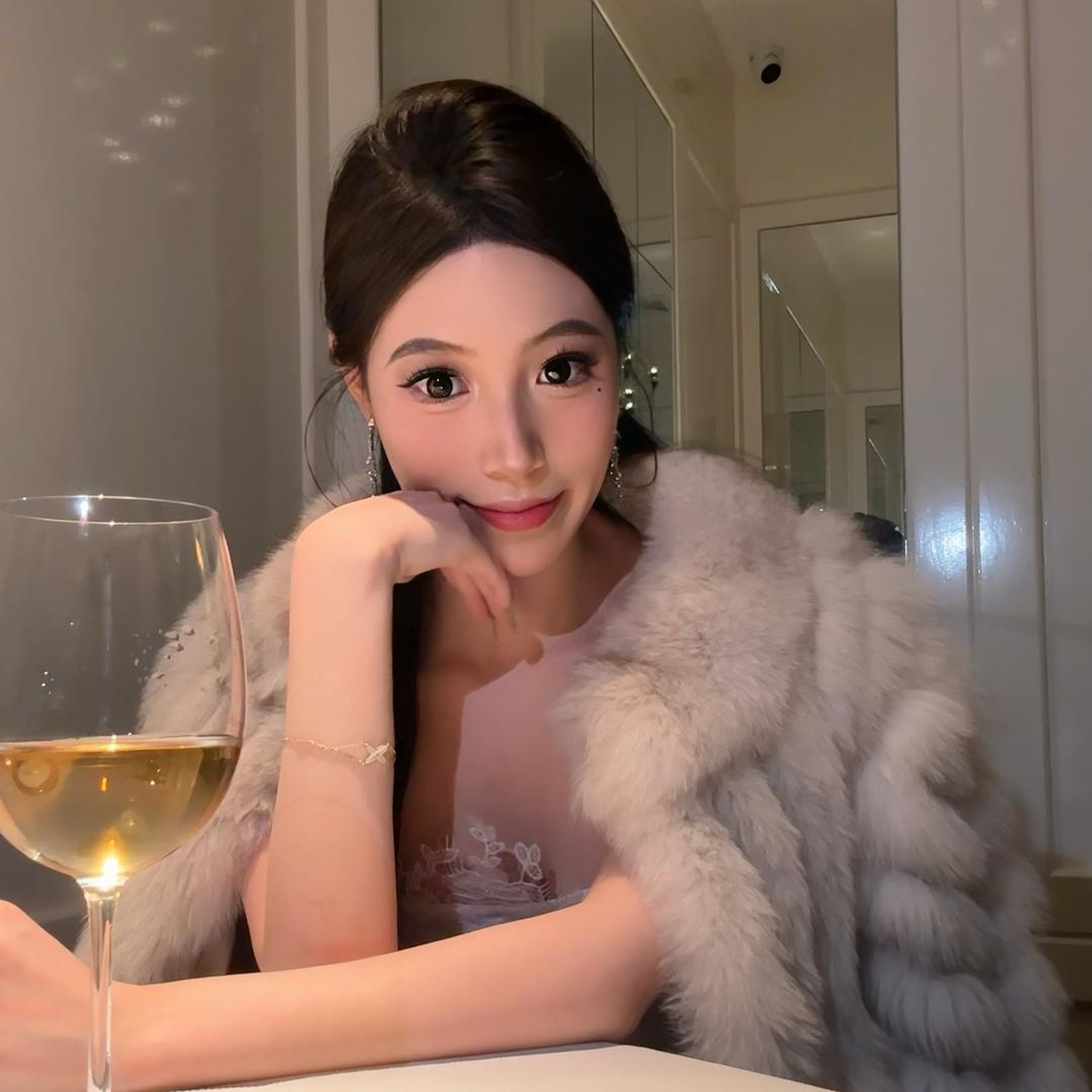 YAN JING