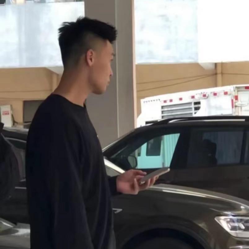 王哪跑➩