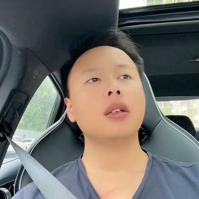 重庆一万说房-飞锅