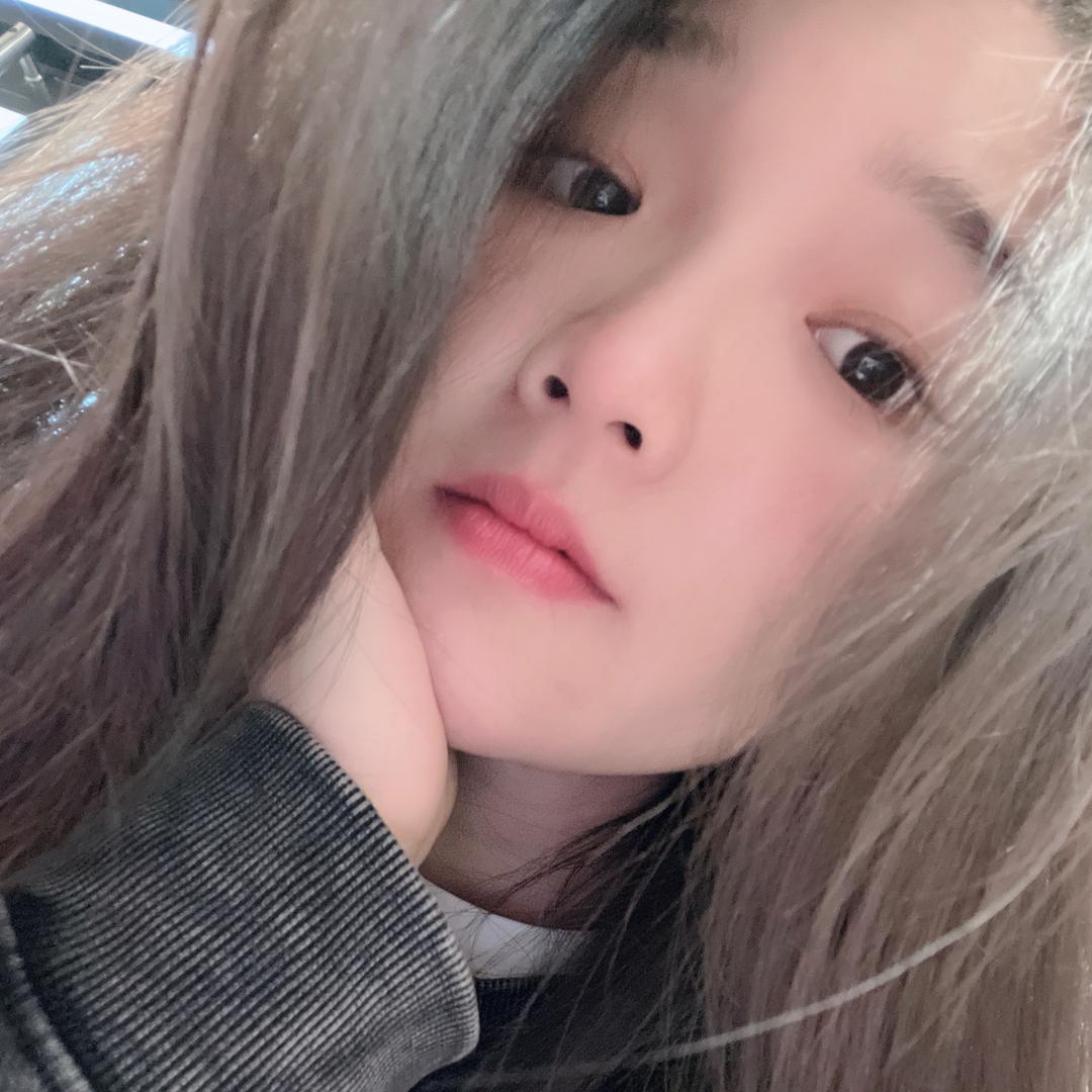 Ő椰.