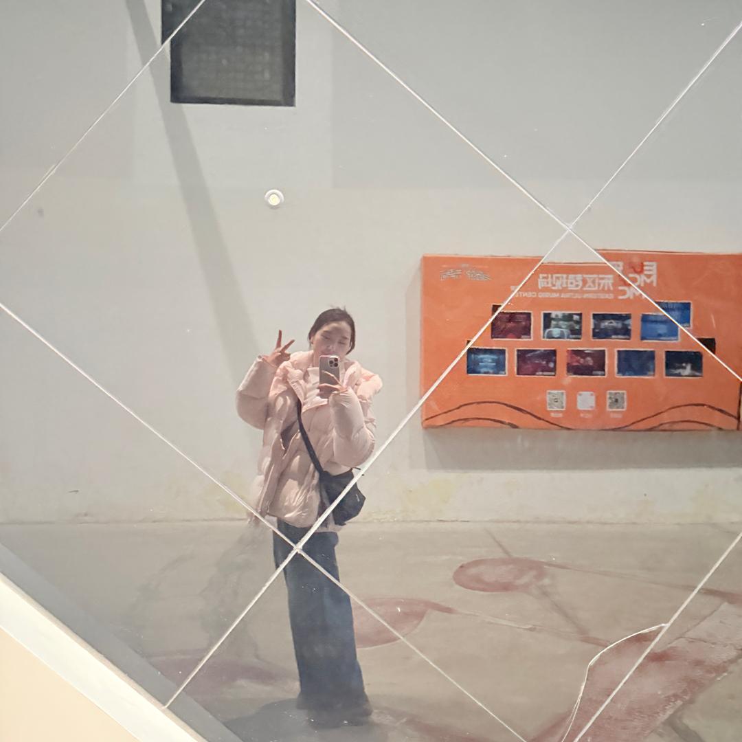 嘿，我正在搬砖🧱