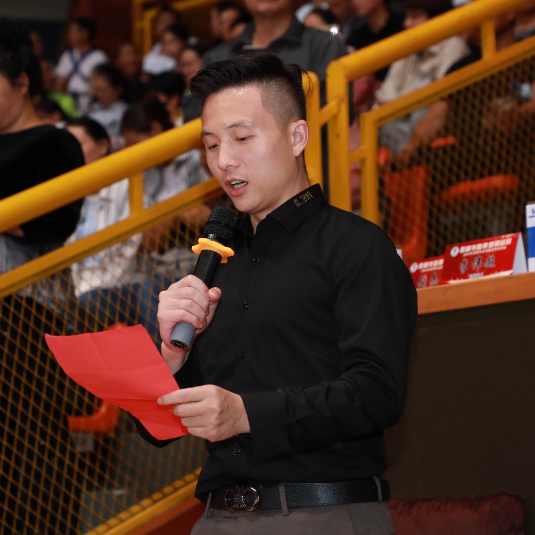 昆明教搏击的伍教练