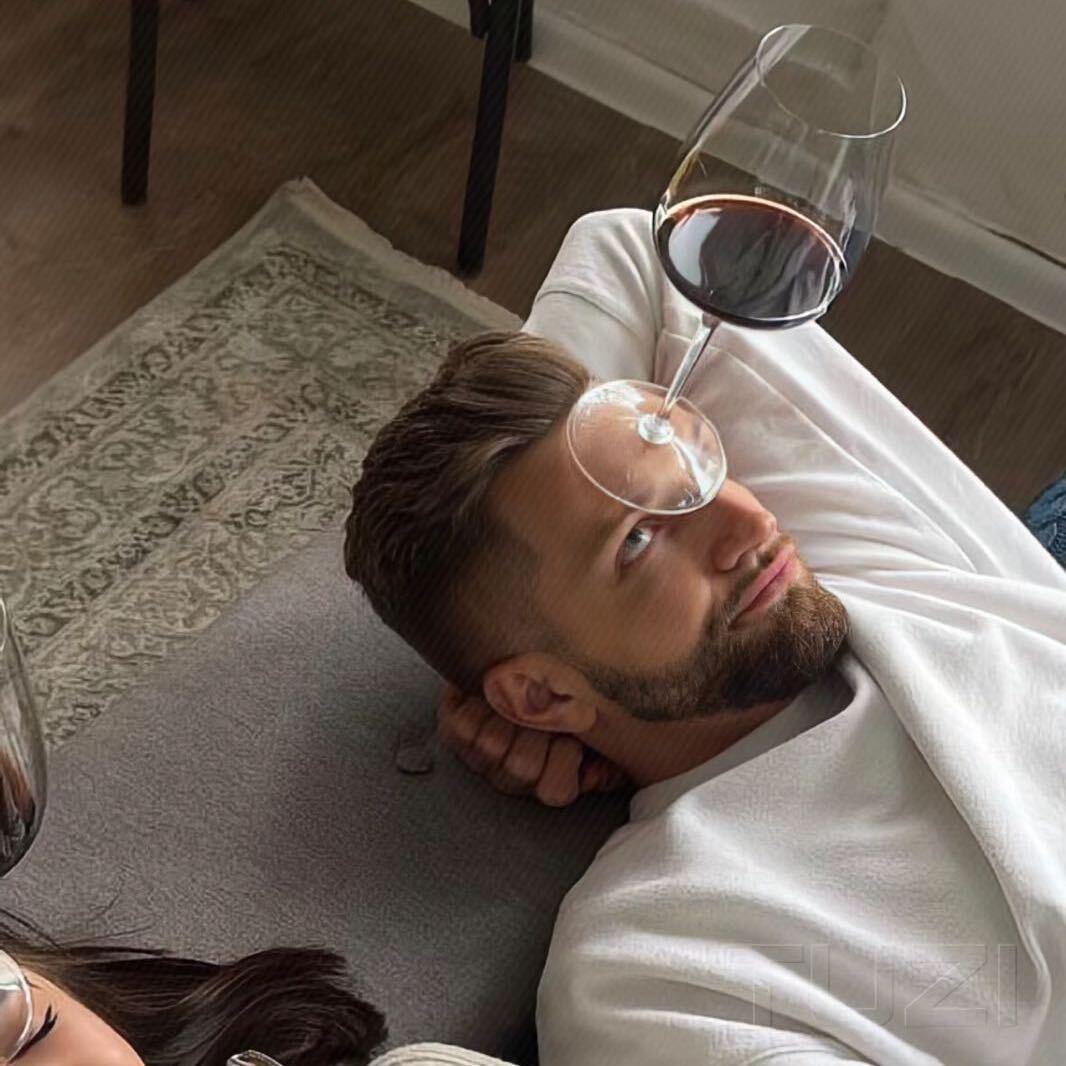 ￴ ￴ ￴ ￴ ￴￴ ￴￴