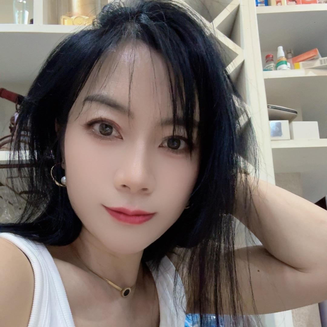 英子