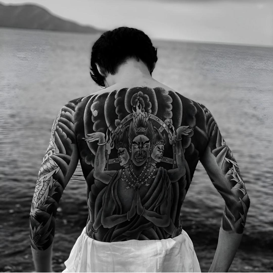 屏山纹画馆刺青（清洗纹身/穿孔）