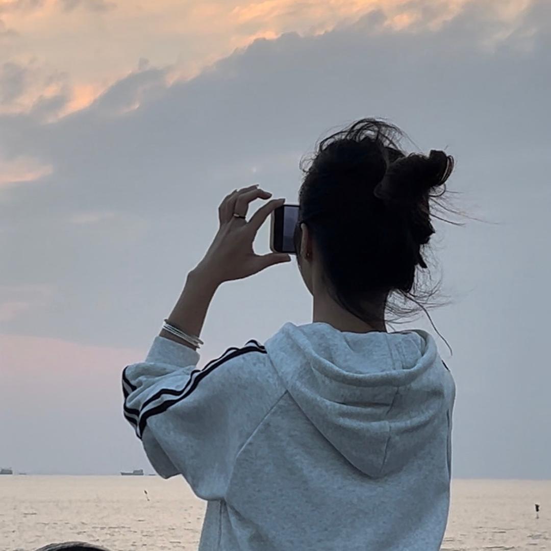 不会讲情话.