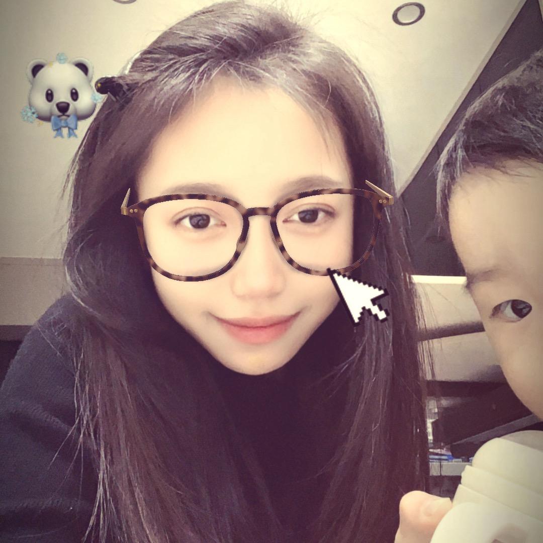 屁屁（请关注宁波小洛熙）