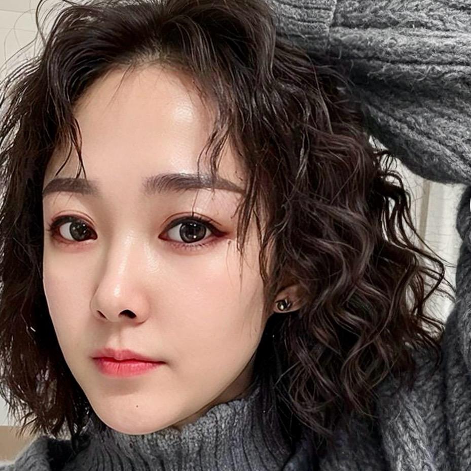 不哭不闹不炫耀