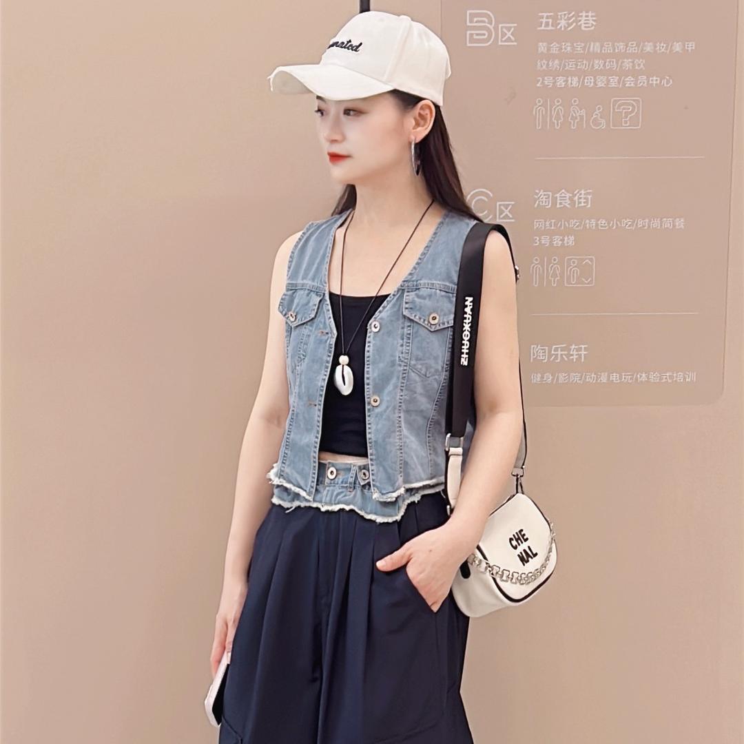 AD女装醴陵店-杨柳