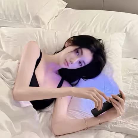 小  兮  子