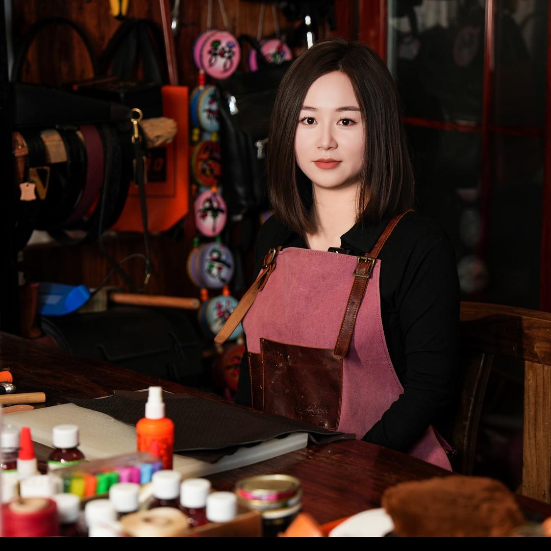 嘉华赵老板手工女包