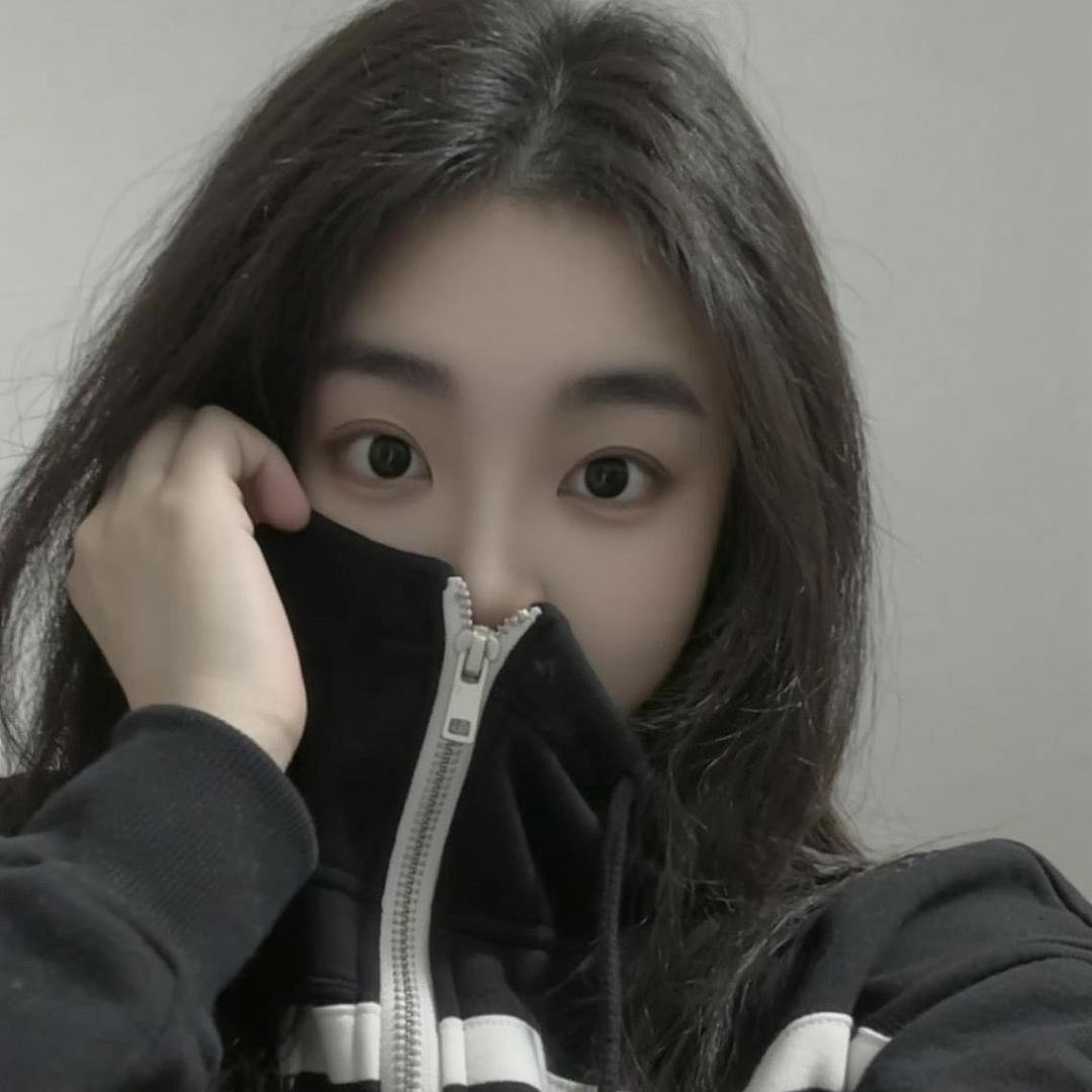 秋秋🤔