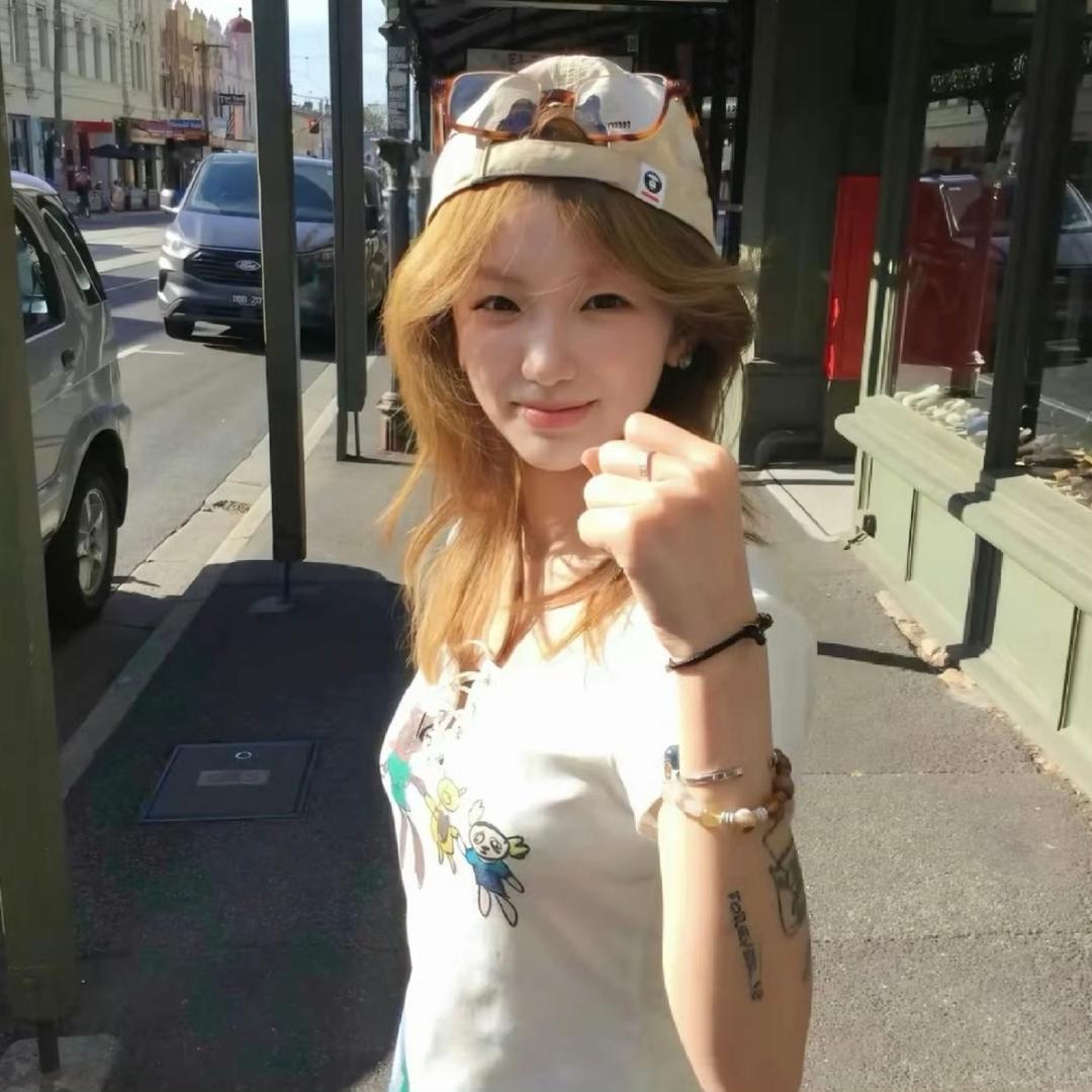 Gy