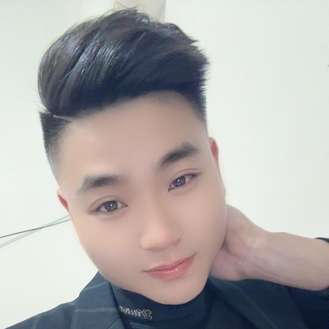 晓忠忠（爱唱歌）