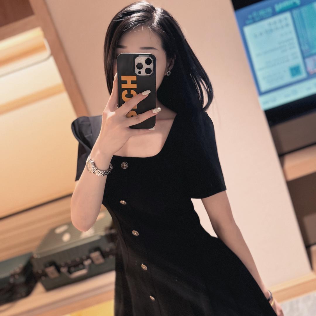 🌸 维 一