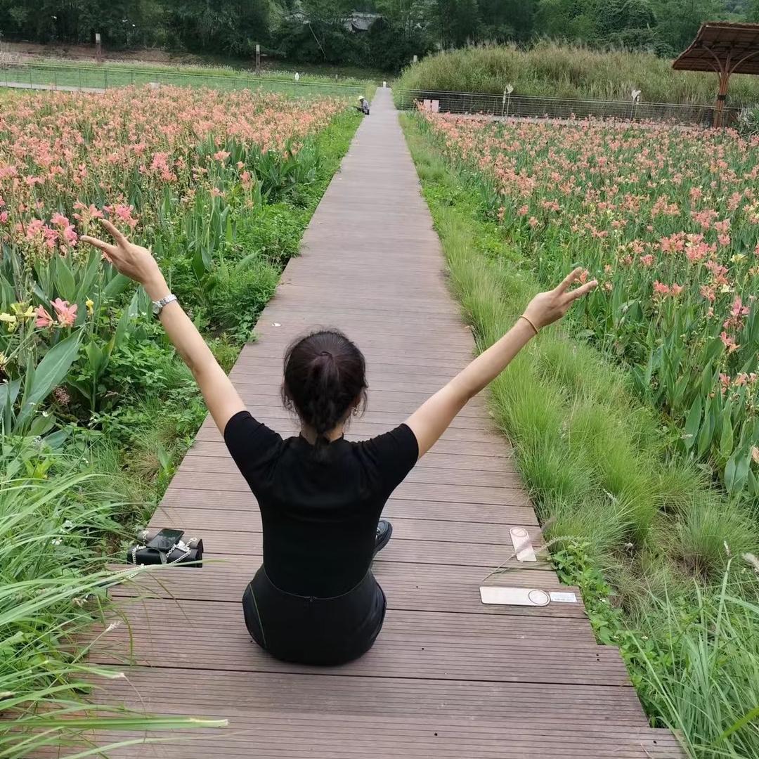 @秋秋