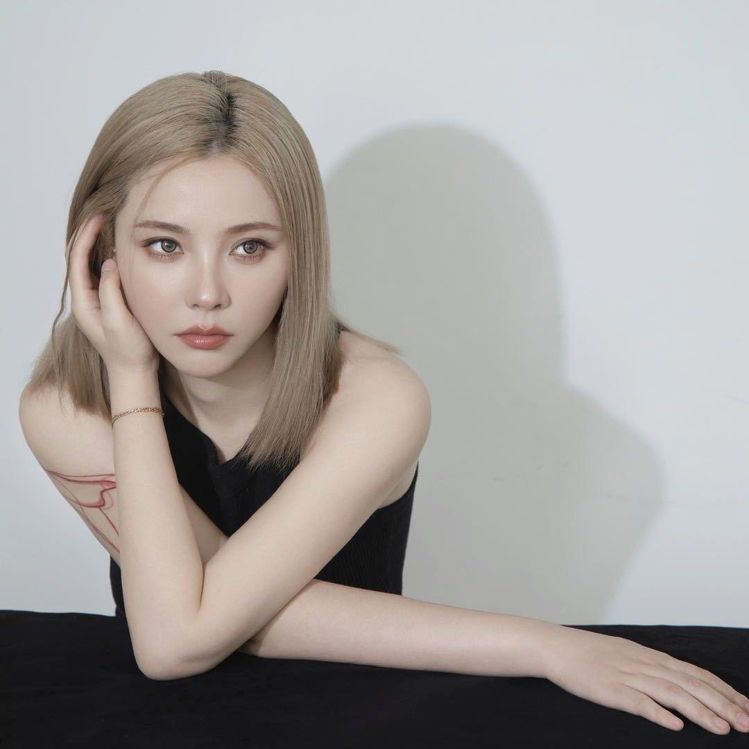 时颜希—小助理