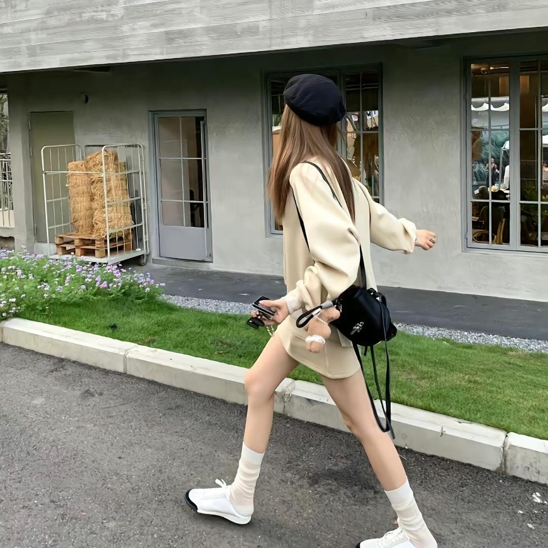 一點點^