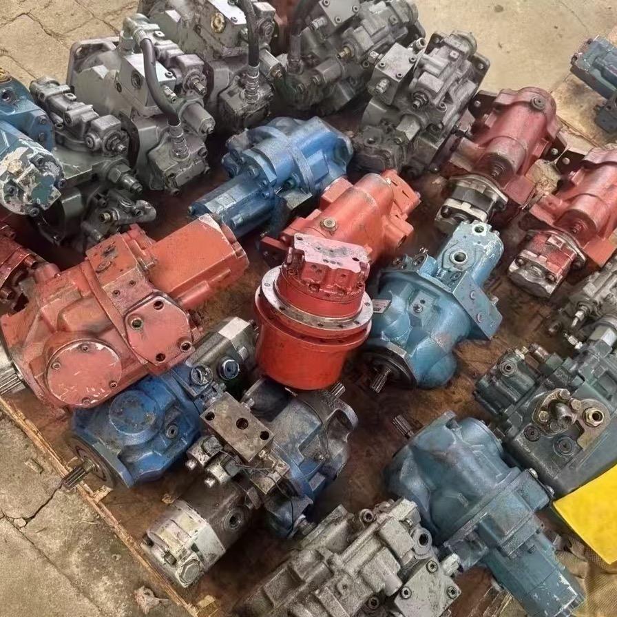 真诚挖机配件拆解