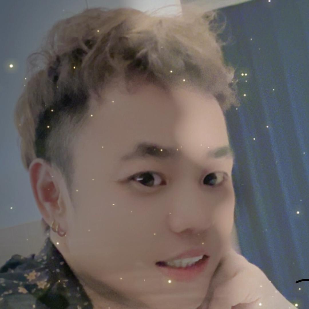 @单纯的渣男只想被宠