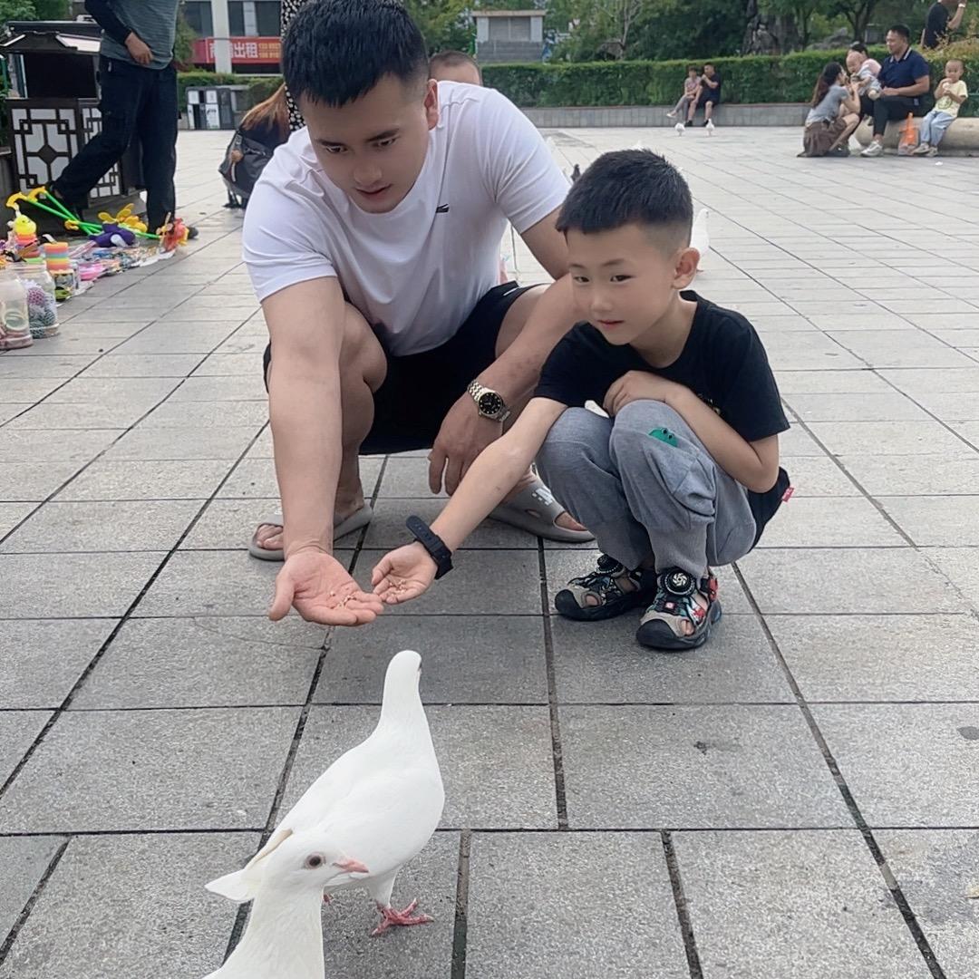 小旭哥🌙 ⁹⁸⁵