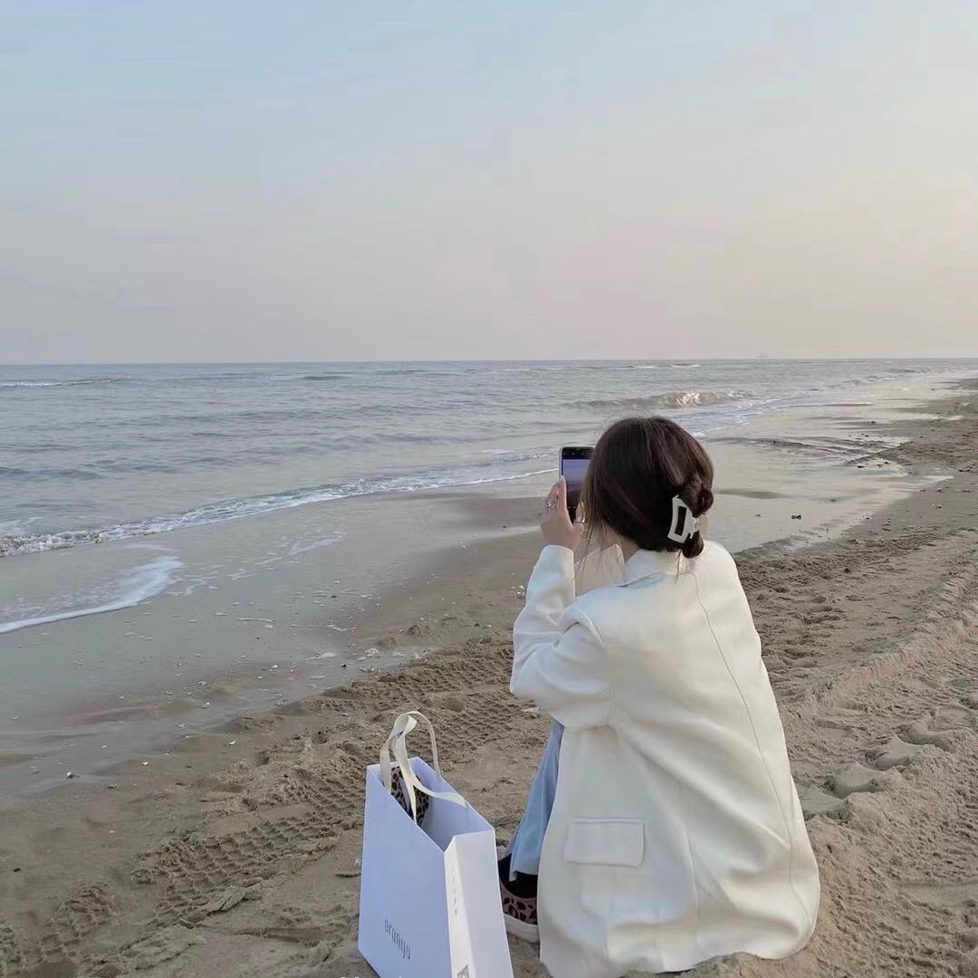 李李.