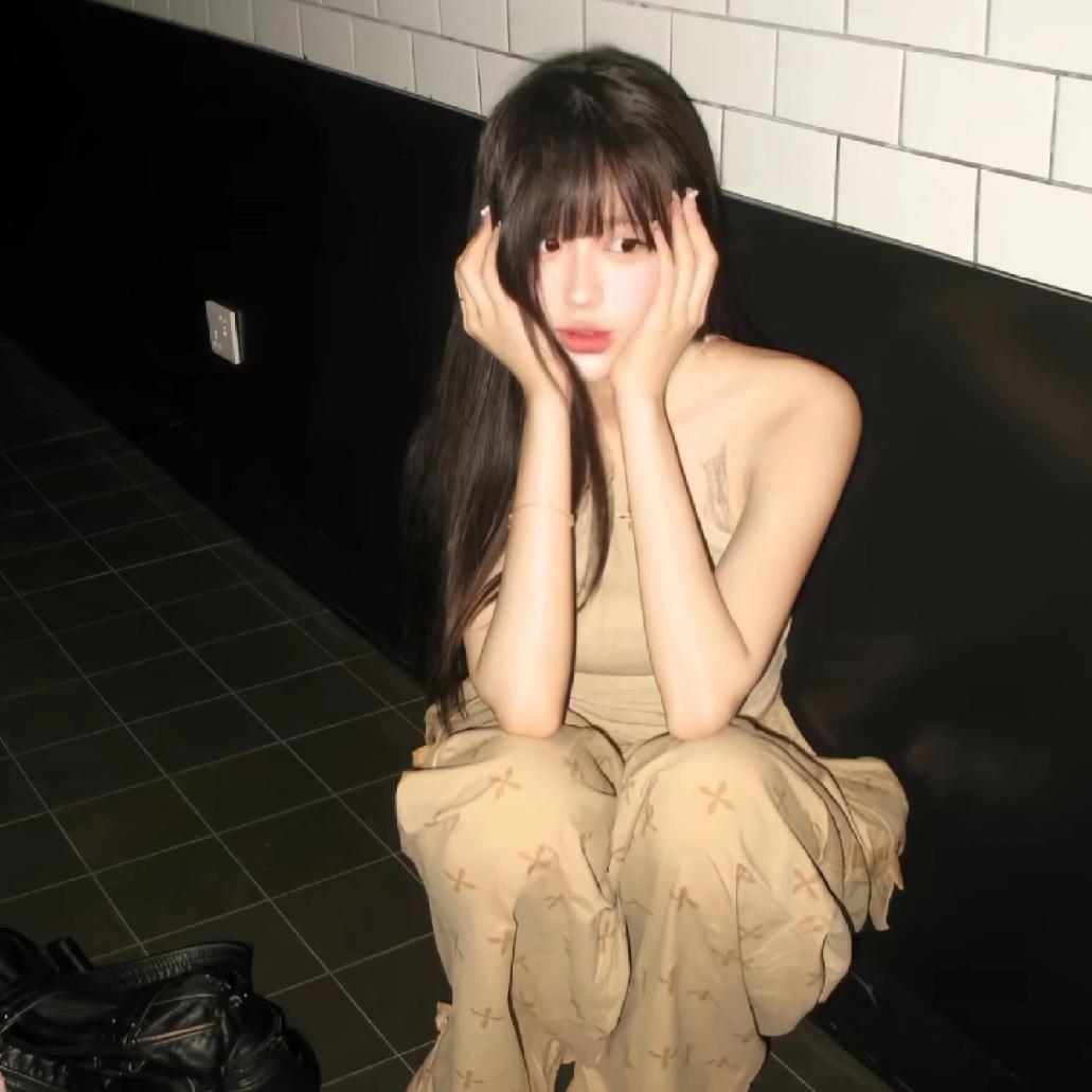 老公站街我数钱