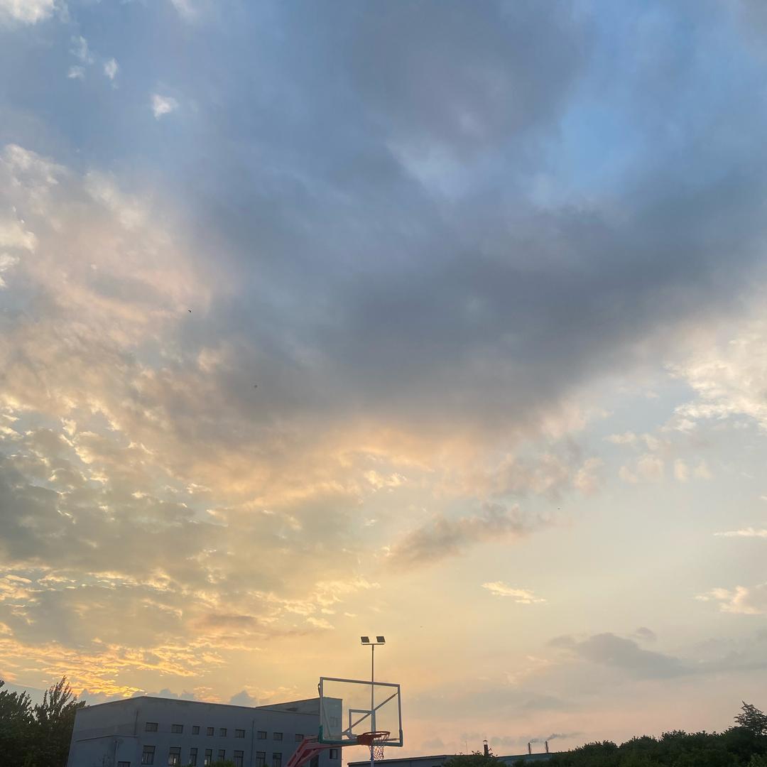 夂;-)