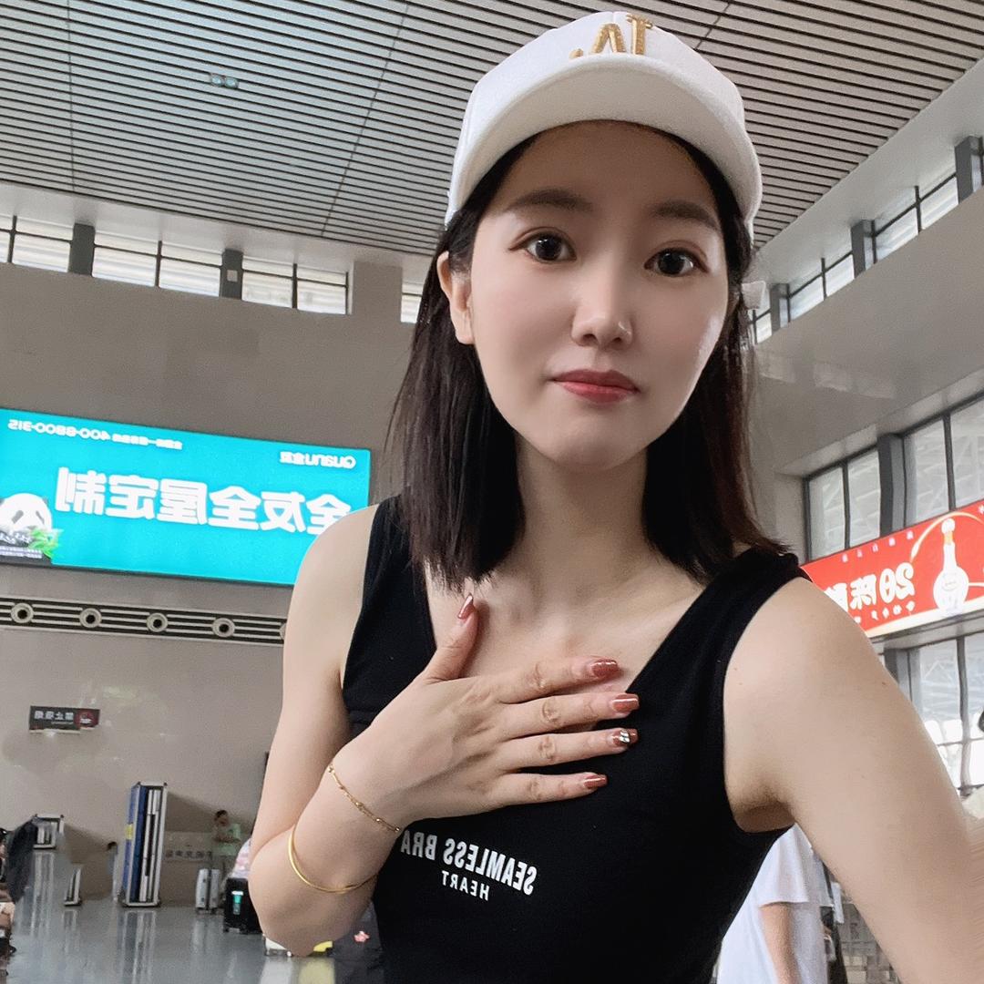 张蓉