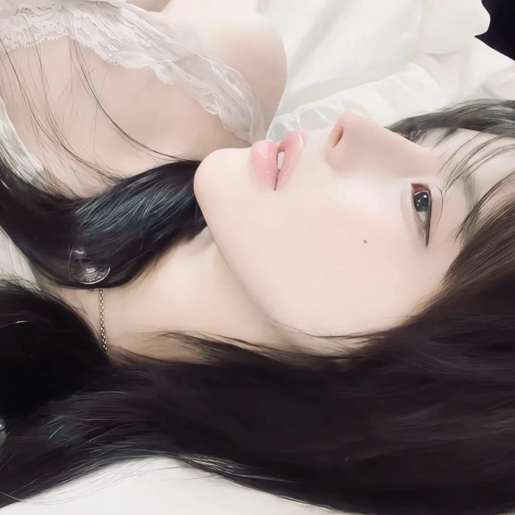 许知喃.