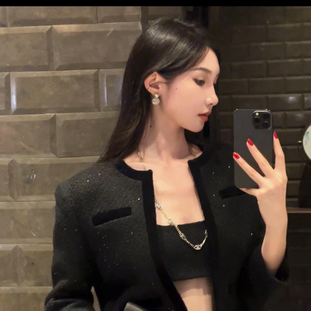 醒醒吧Nancy Lara     百货